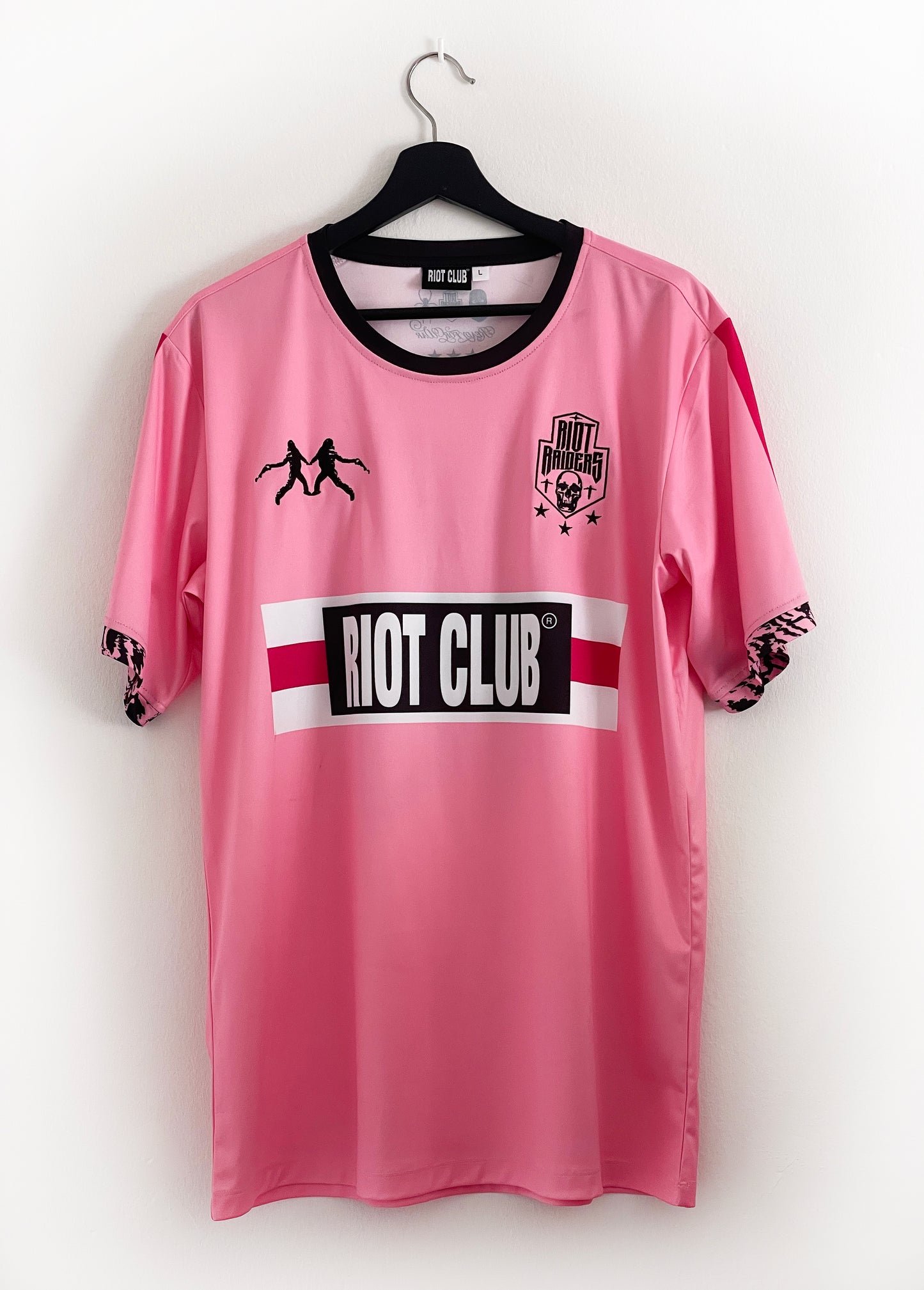 Riot Raiders The Away Kit